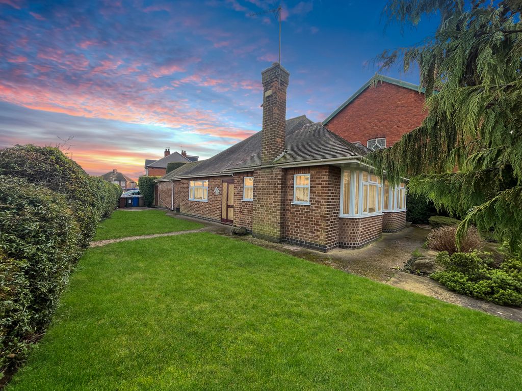 3 bed detached bungalow for sale in Tamworth Road, Long Eaton