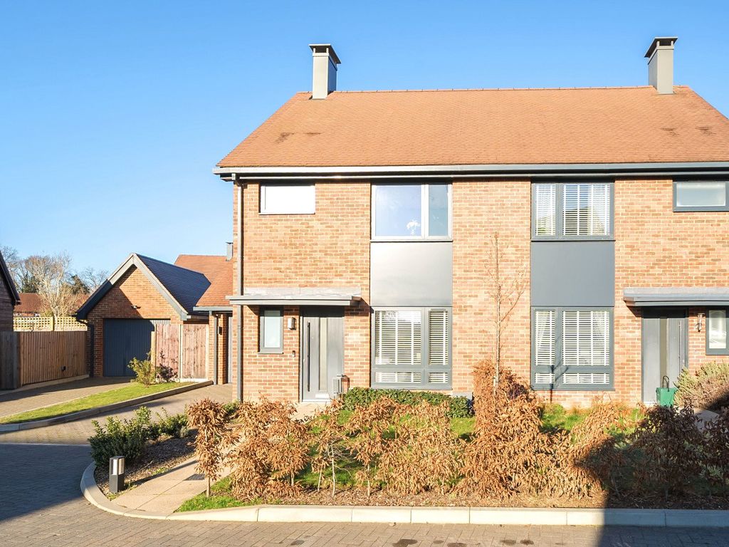2 bed semidetached house for sale in Gratton Chase, Dunsfold GU8, £499,950 Zoopla