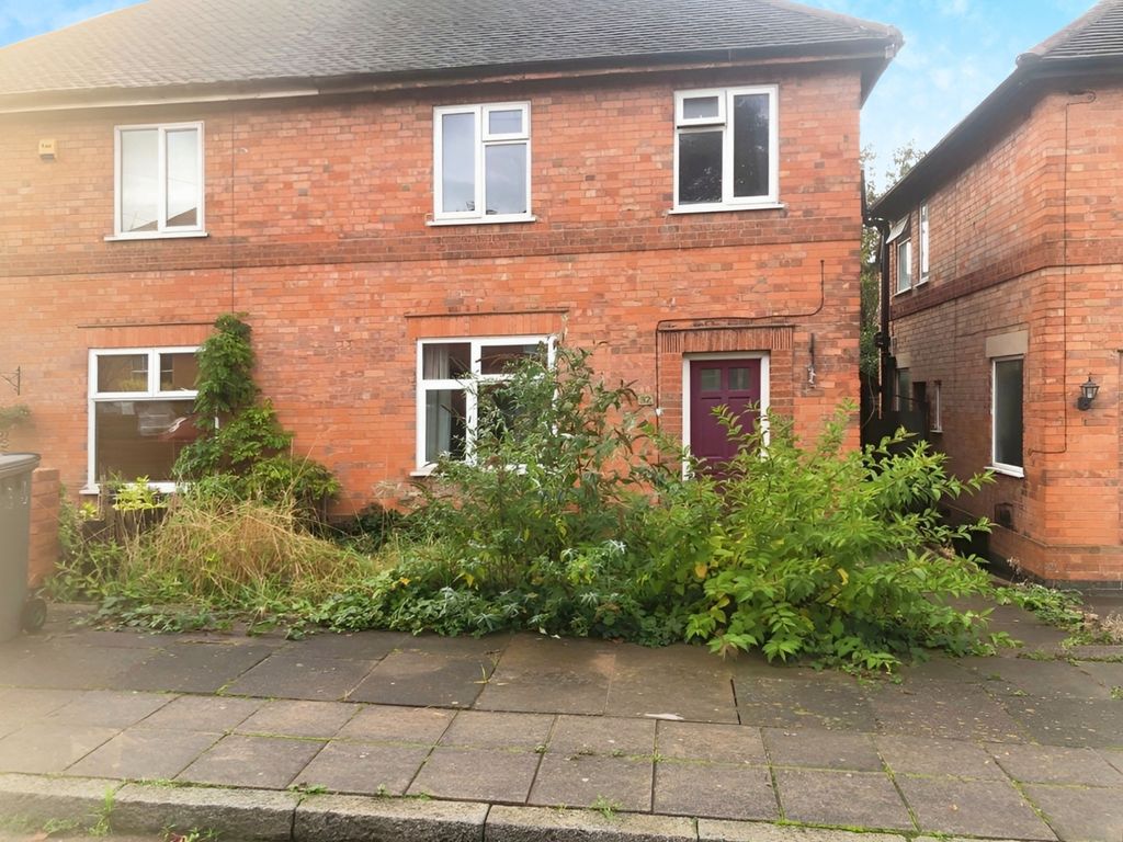 3 bed semidetached house for sale in Keble Road, Knighton Fields