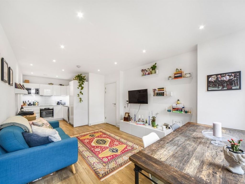 34 Cable Walk, London SE10  