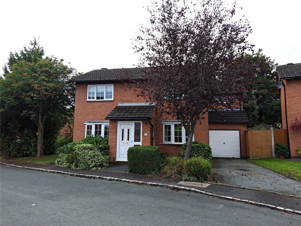 4 bed detached house to rent in Foxley Grove, Bicton Heath, Shrewsbury