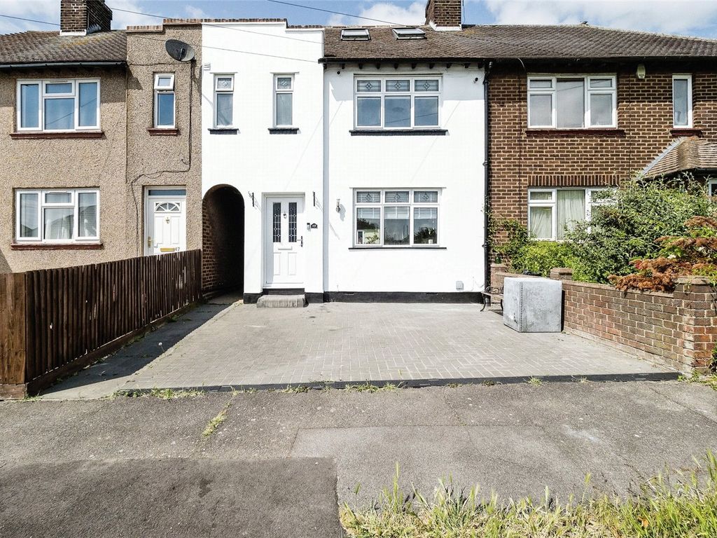 4 bed terraced house for sale in Joslin Road, Purfleet, Essex RM19 Zoopla