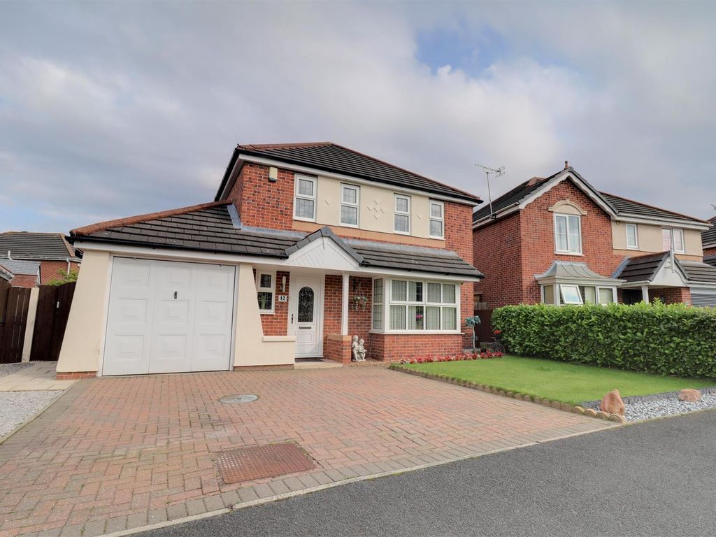 4 bed detached house for sale in Parkfield, Leighton, Crewe CW1, £