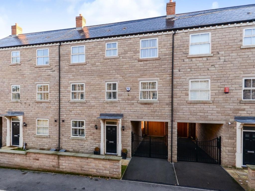 5 bed town house for sale in Hawthorne Mews, Crookes, Sheffield S10