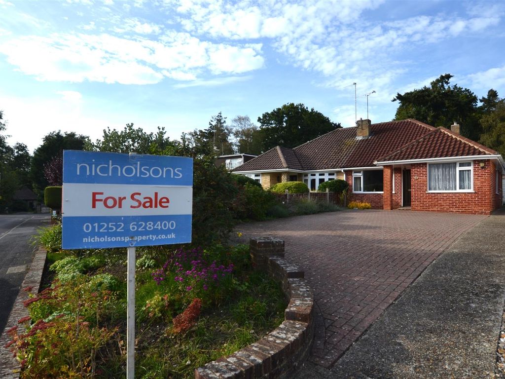 2 bed semidetached bungalow for sale in Grenville Drive, Church