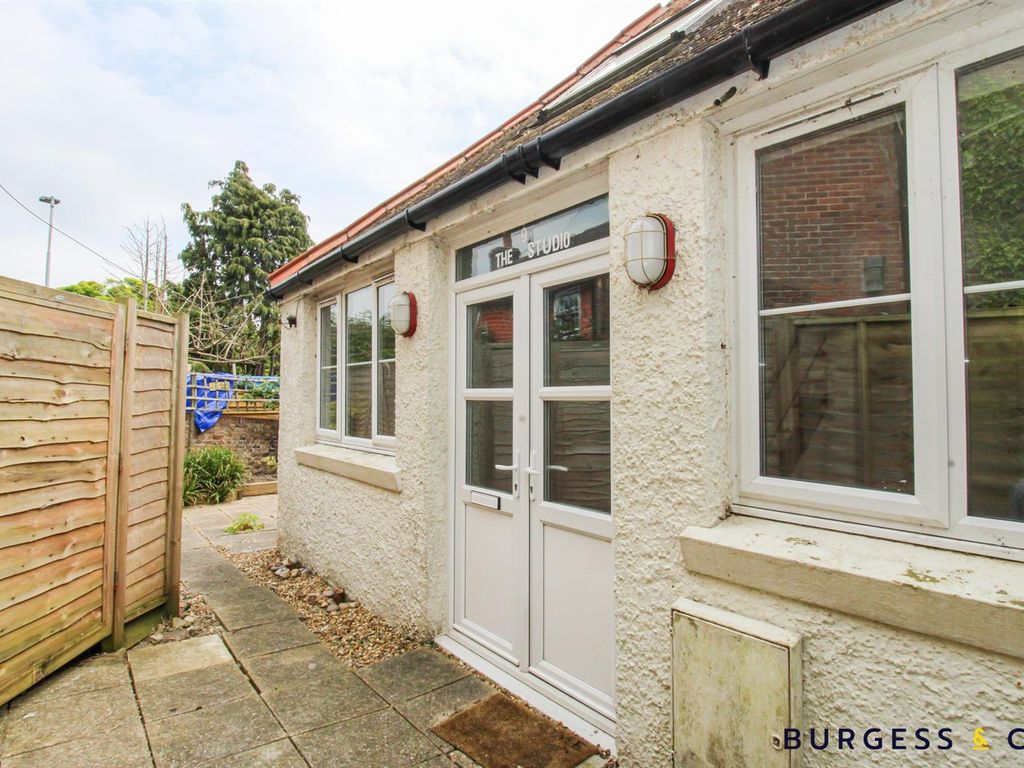 1 bed cottage for sale in De Cham Avenue, St. LeonardsOnSea TN37 Zoopla