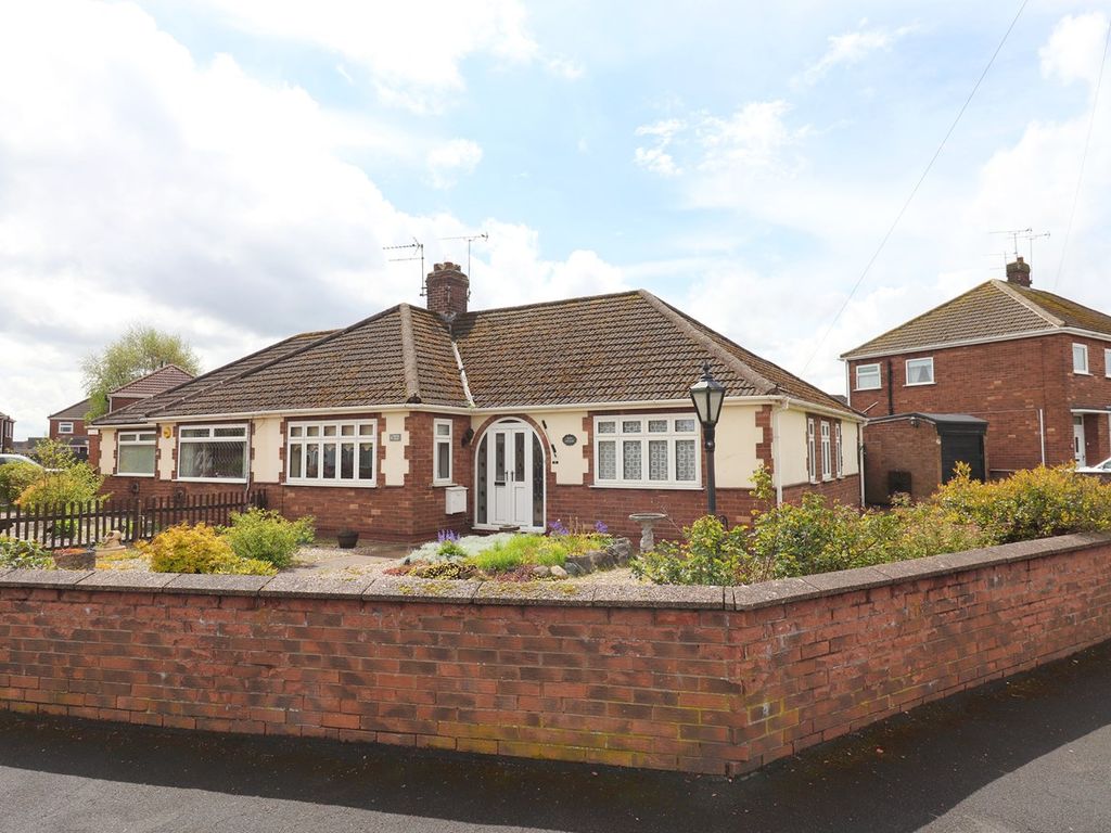 3 bed semidetached bungalow for sale in Bedale Road, Scunthorpe DN16