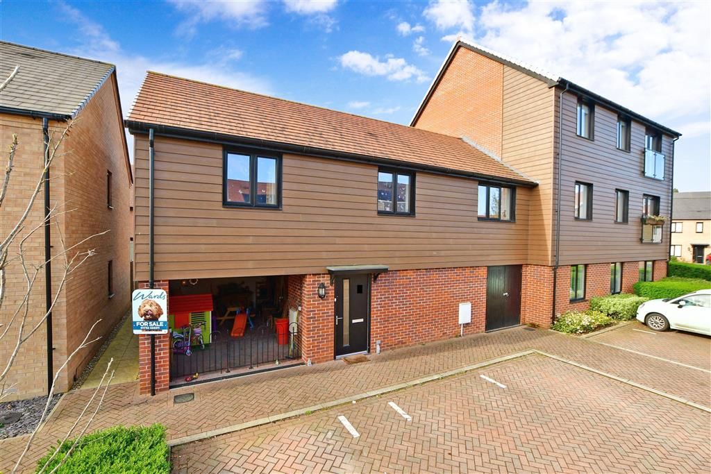 2 bed property for sale in Hirschield Drive, Leybourne, West Malling