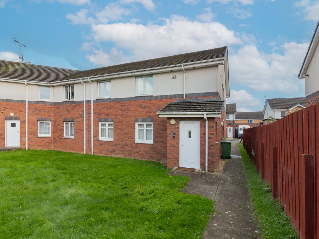 2 bed flat for sale in Hillbrae Street, Govan, Glasgow G51, £105,000 Zoopla