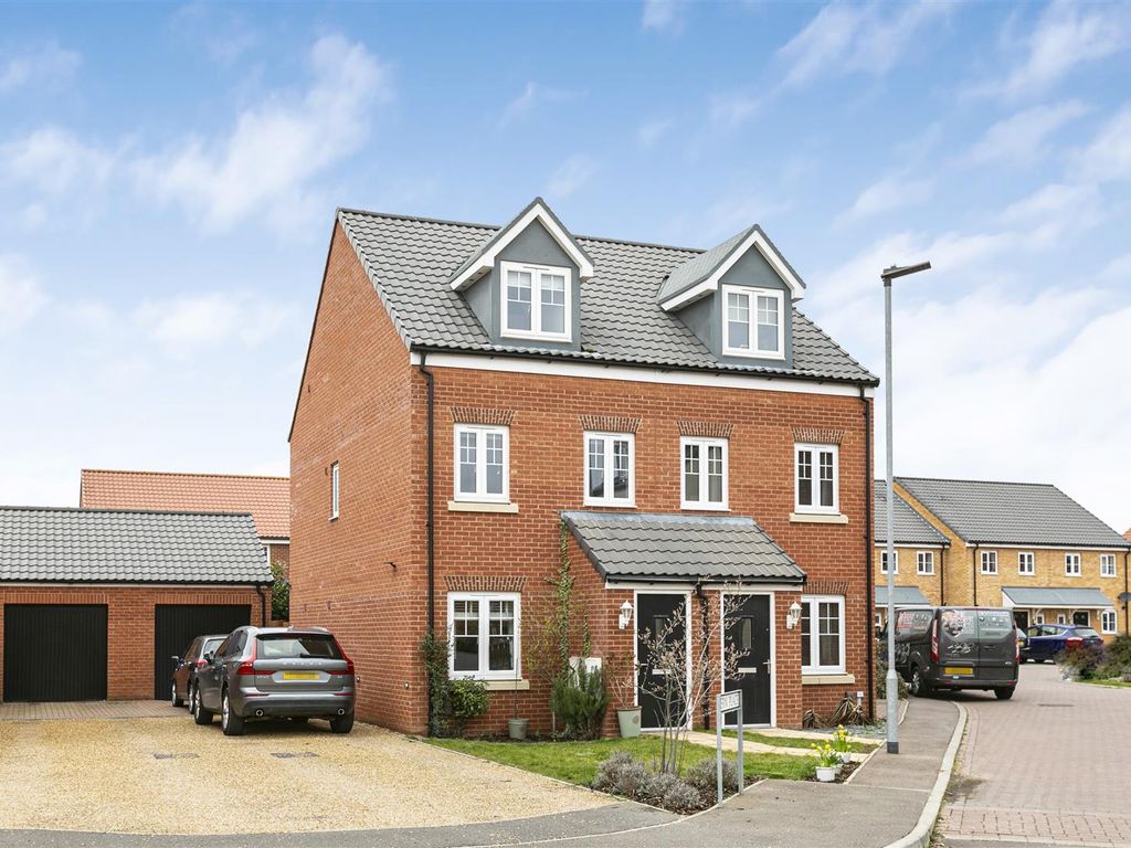 3 bed property for sale in Tern Place, Exning, Newmarket CB8 Zoopla