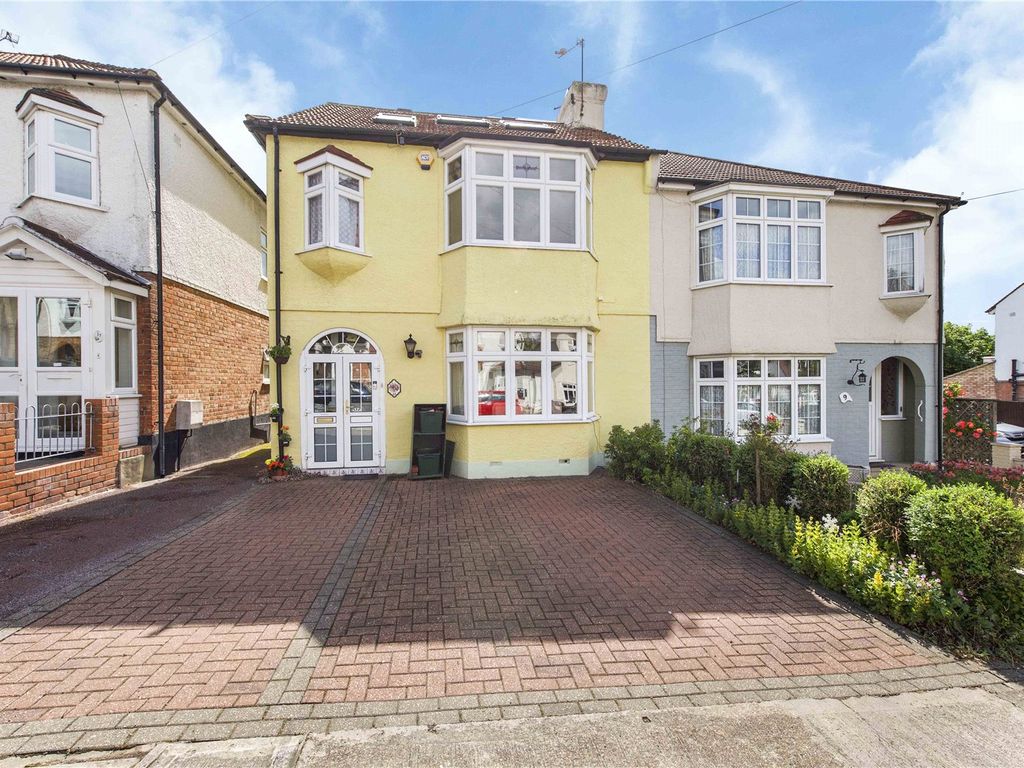 5 bed semidetached house for sale in Alverstone Road, New Malden KT3