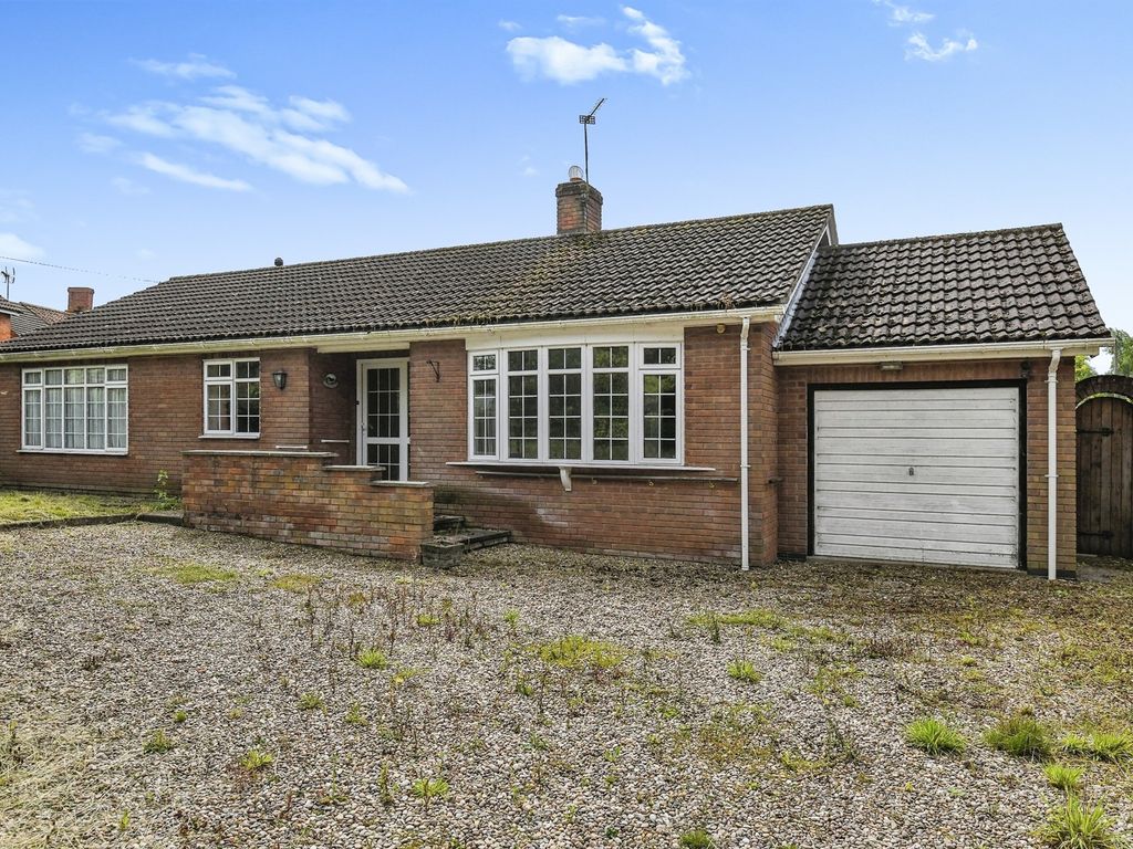 3 bed detached bungalow for sale in Main Road, Hundleby, Spilsby PE23, £270,000 Zoopla