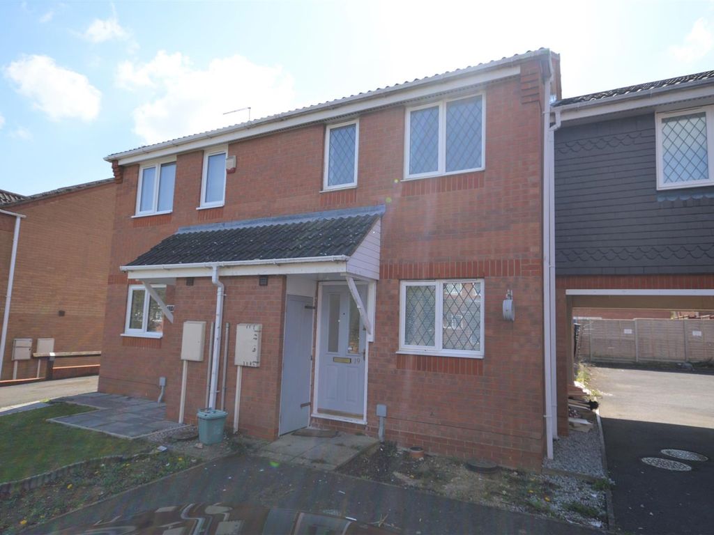 2 bed semidetached house to rent in Wentin Close, Corby NN18 Zoopla