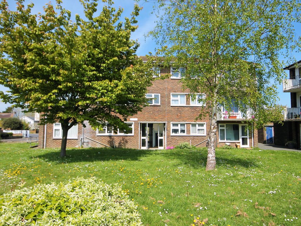 2 bed flat for sale in Warren Court, Sompting Road BN15 Zoopla