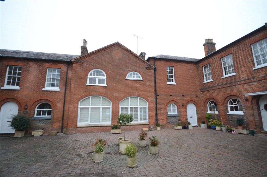 Warfield Street, Warfield, Bracknell RG42  