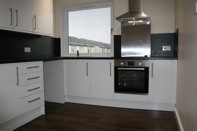 2 bed flat to rent in Westfield Road, Broughty Ferry, Dundee DD5, £850