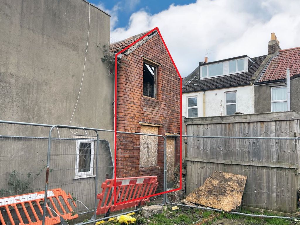 1 bed end terrace house for sale in 39A Alma Street, WestonSuperMare