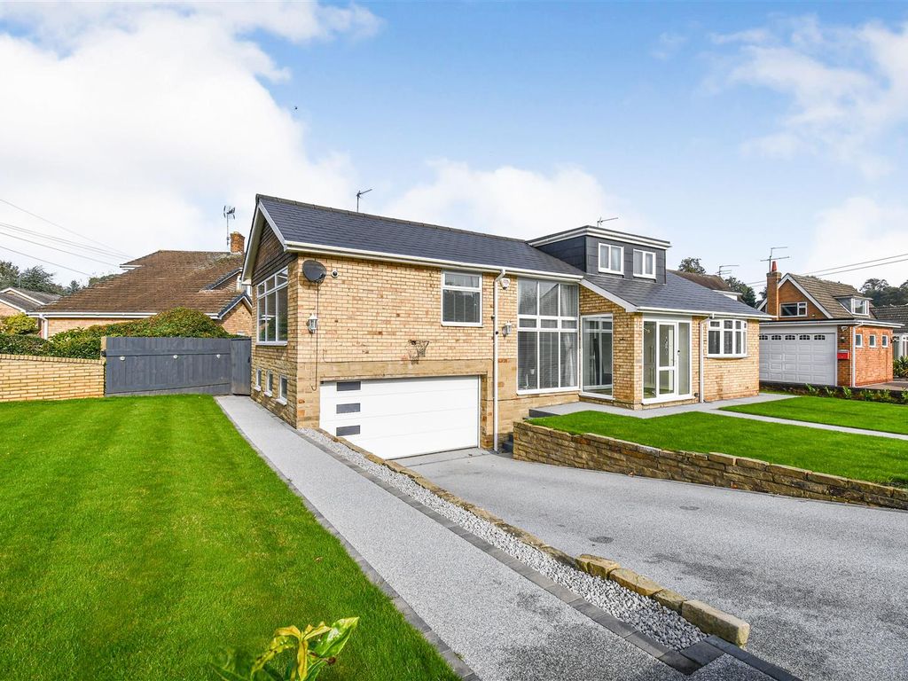 4 bed detached bungalow for sale in Braids Walk, Kirk Ella, Hull HU10