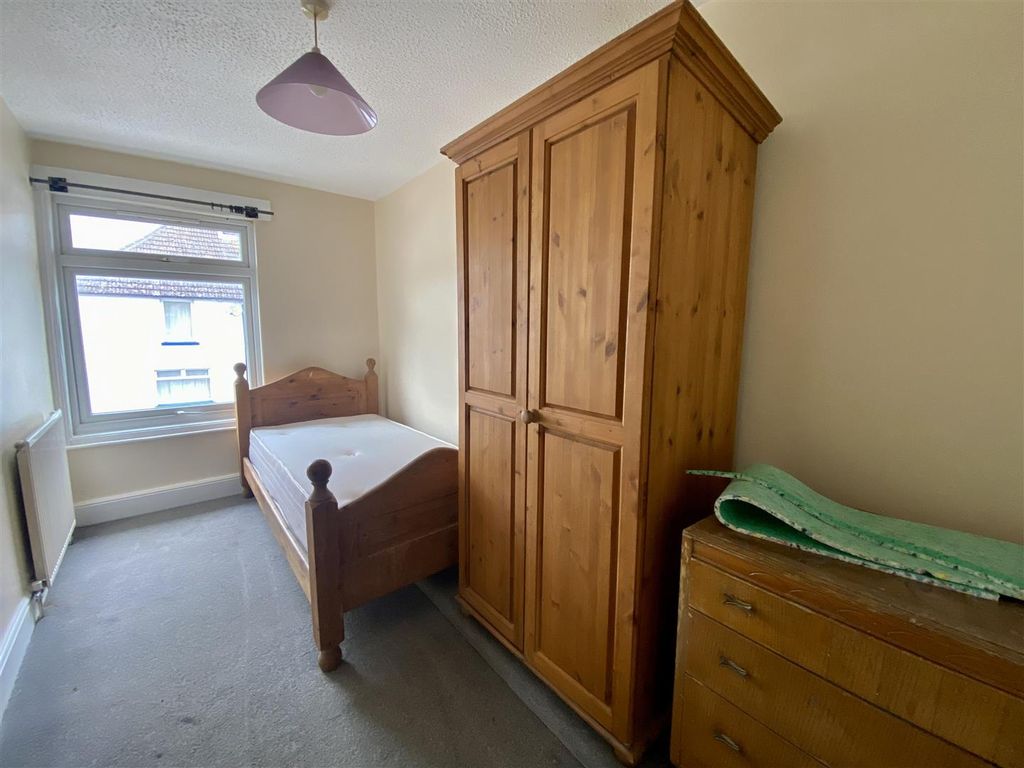 Room to rent in Upper Denmark Road, Ashford TN23 Zoopla