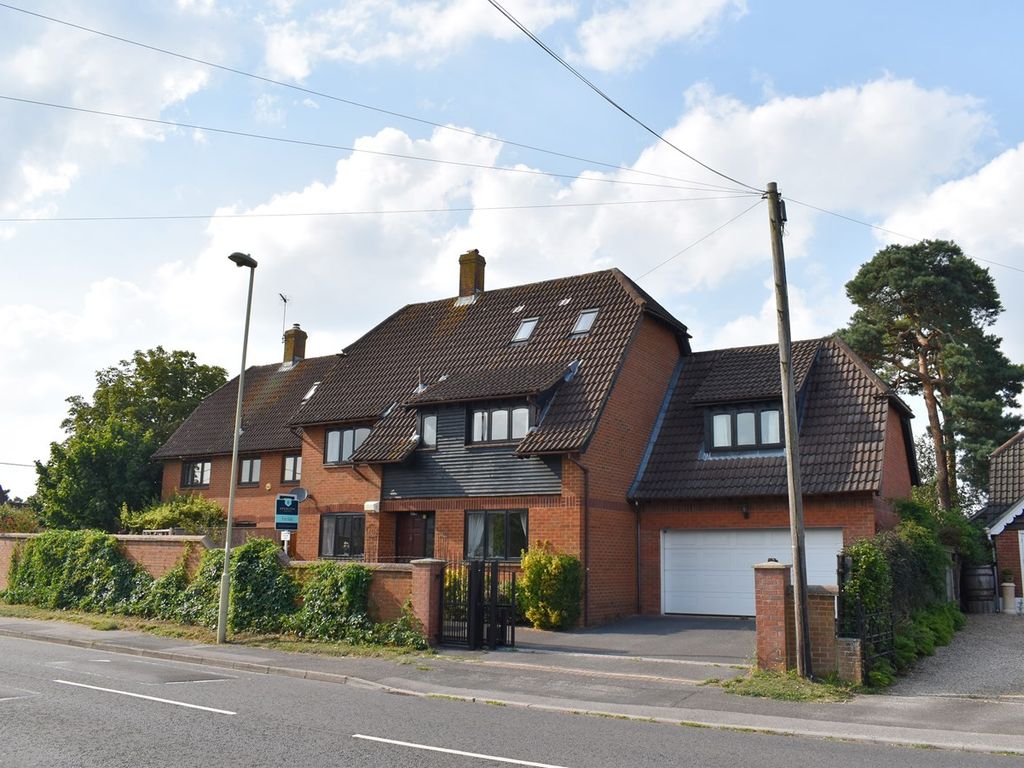 5 bed detached house for sale in Southampton Road, Ringwood BH24 Zoopla