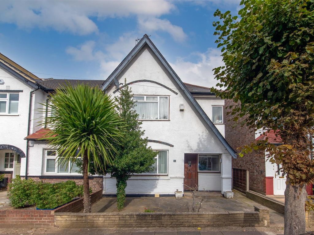 3 bed end terrace house for sale in Rosemary Avenue, London N3 Zoopla