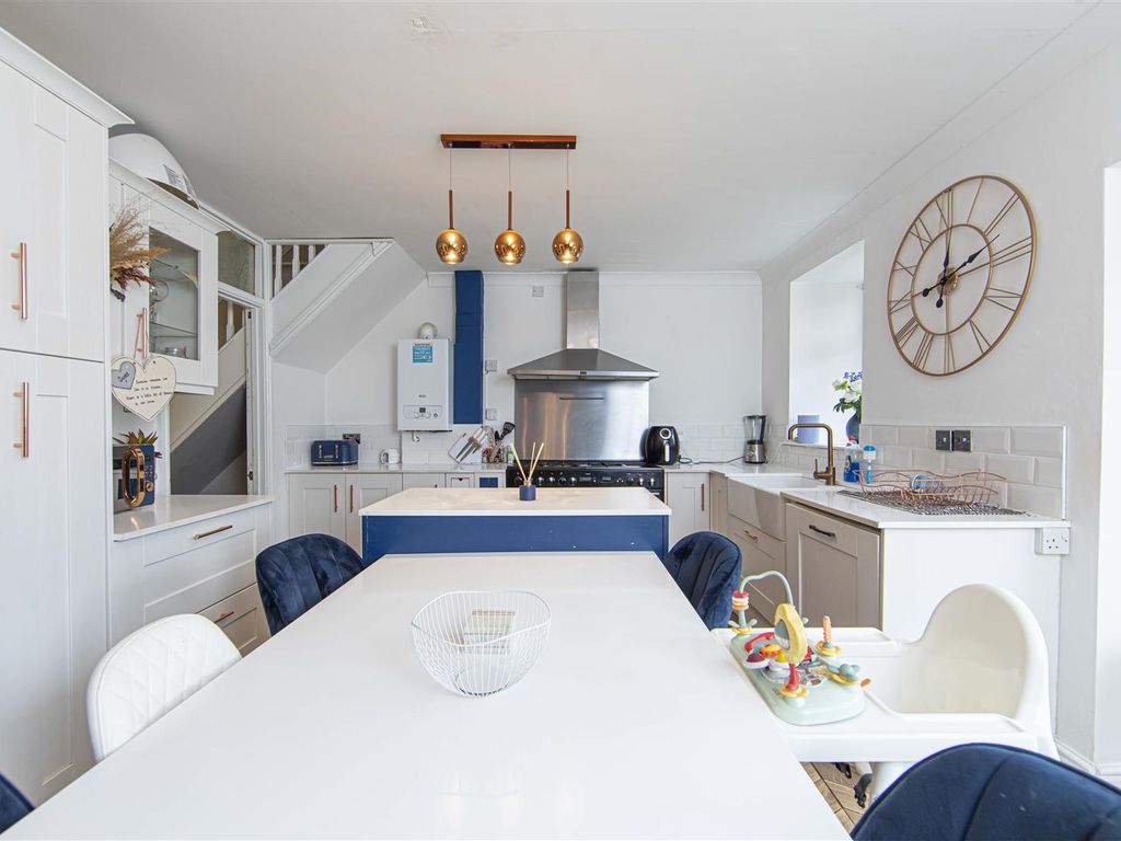 3 bed semidetached house for sale in Woodland Place, Bedlinog