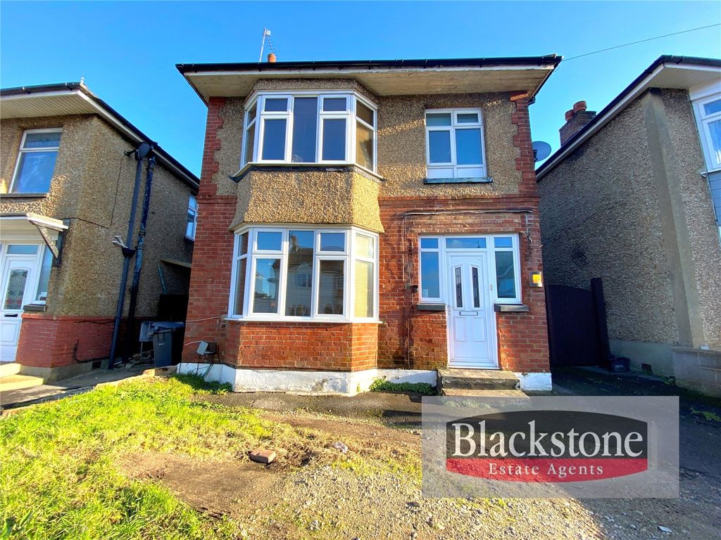 3 bed detached house for sale in Kinson Road, Kinson, Bournemouth