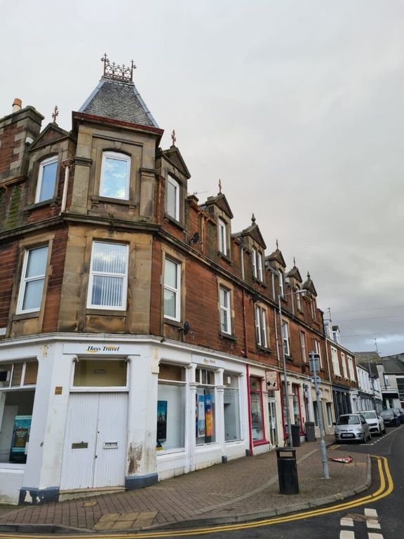 2 bed flat for sale in Flat 1, Bank House, South Strand Street