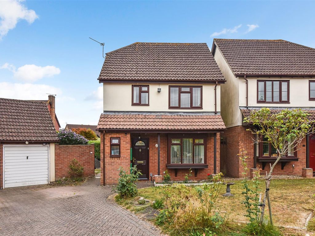 3 bed detached house for sale in Plover Close, Andover SP10 Zoopla