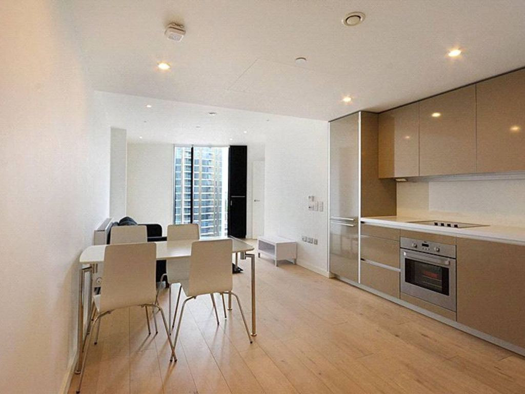 1 bed flat to rent in Walworth Road, Elephant And Castle, London SE1, £