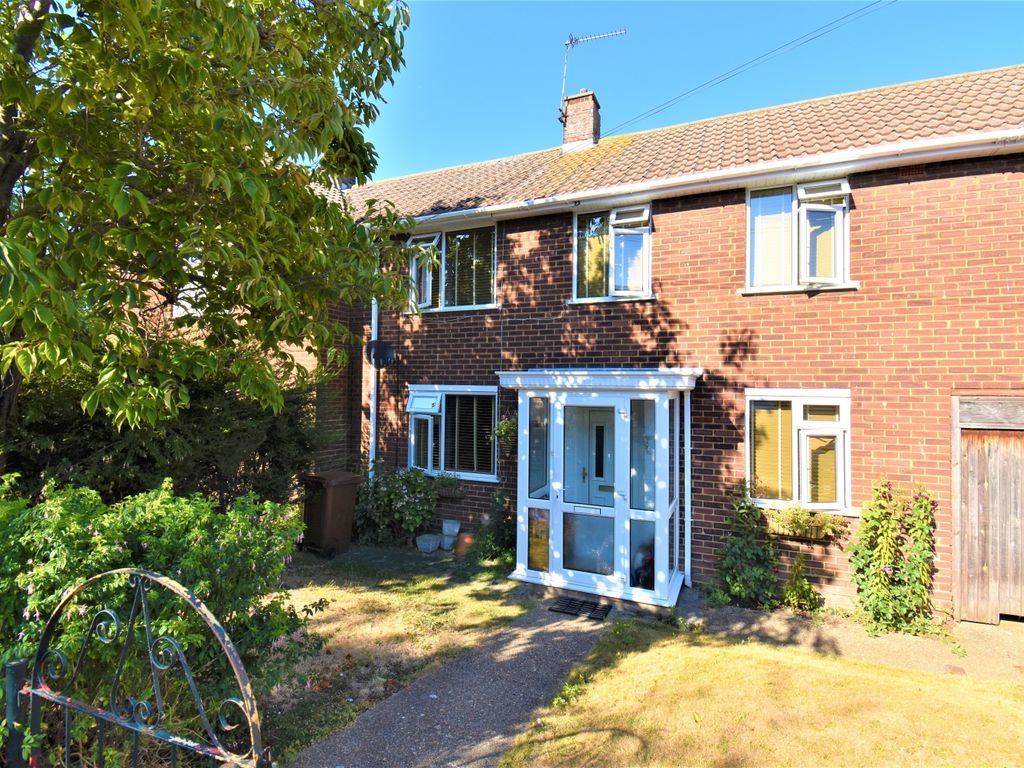 3 bed terraced house for sale in Pluckley Close, Gillingham ME8 Zoopla