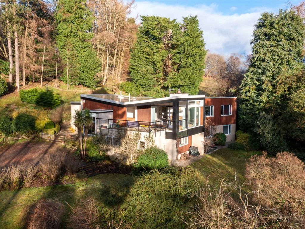 5 bed detached house for sale in Highwood, Rait, Perth PH2, £460,000