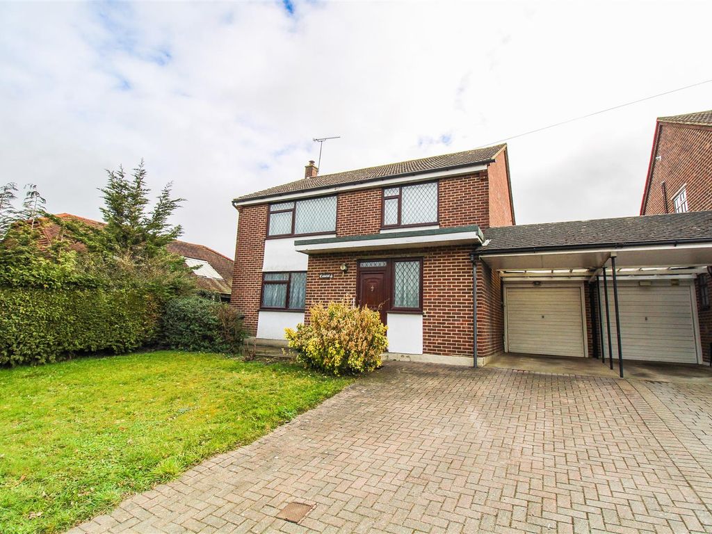4 bed detached house for sale in Common Road, Broadley Common, Nazeing