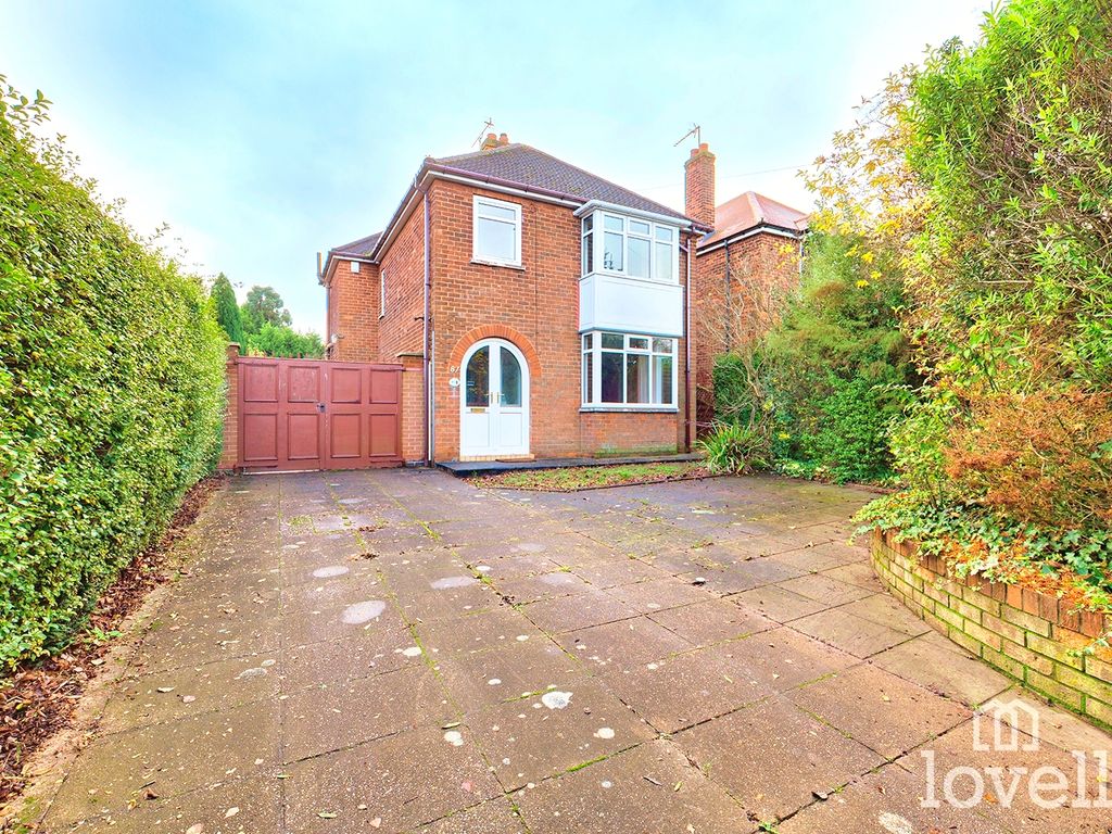 3 bed detached house for sale in Ferriby Road, BartonUponHumber DN18