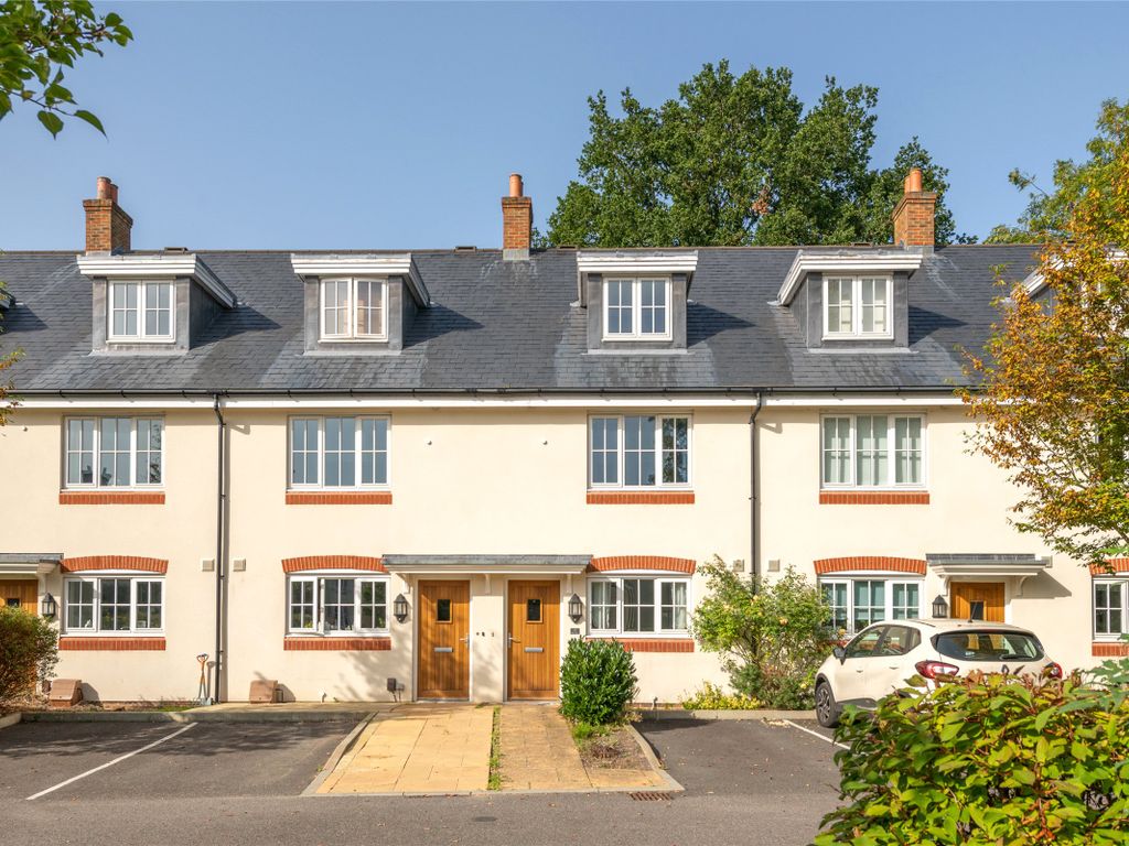 3 bed terraced house for sale in Reigate Hill, Reigate, Surrey RH2, £