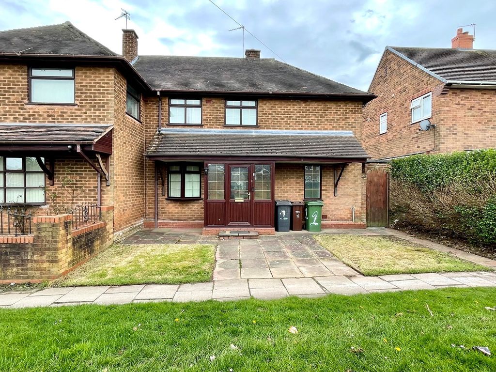 3 bed semidetached house for sale in Highfield Avenue, Underhill