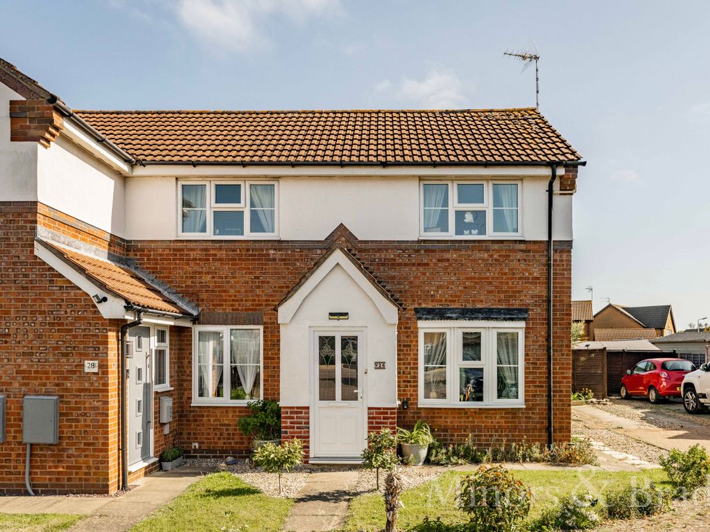 3 bed semidetached house for sale in Bloomfield Way, Carlton Colville