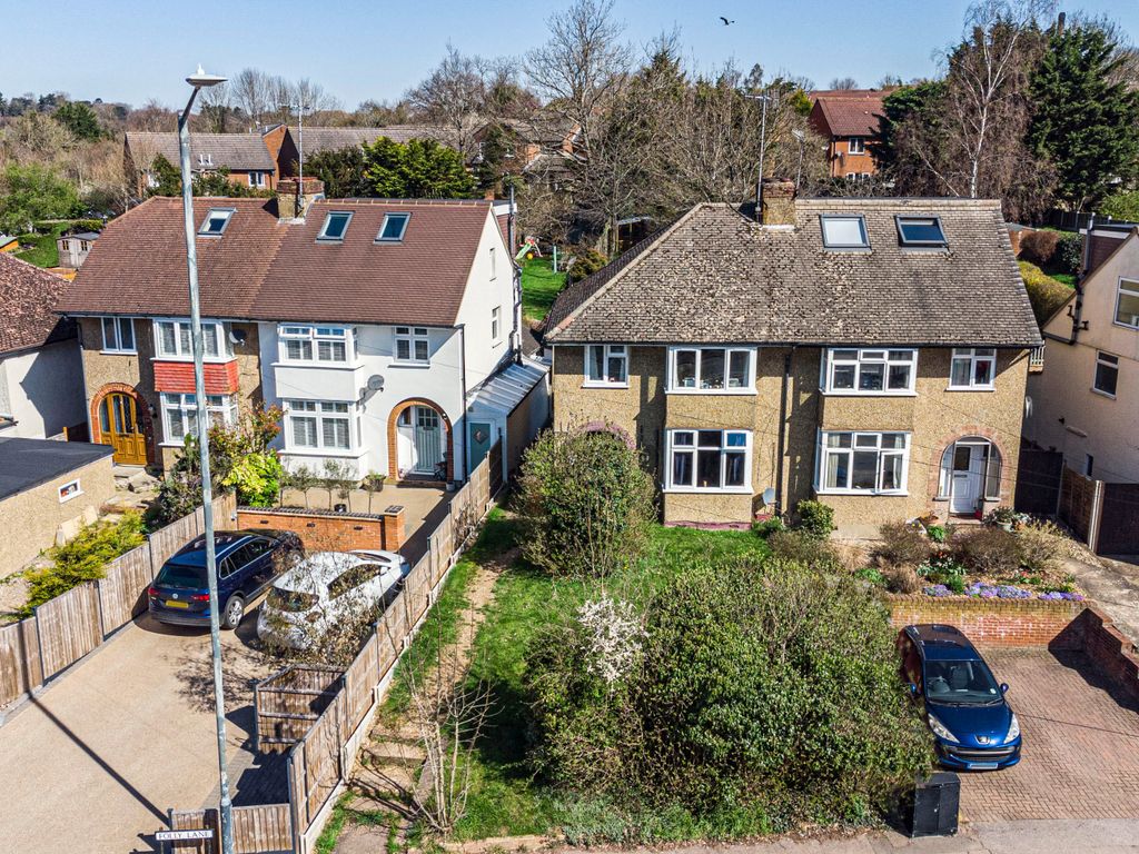 3 bed semidetached house for sale in Folly Lane, St Albans AL3 Zoopla