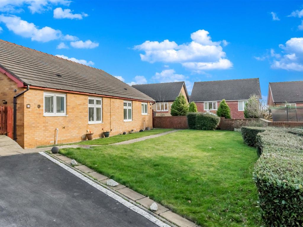 2 bed property for sale in Reyden Mews, Wortley, Leeds LS12, £118,800