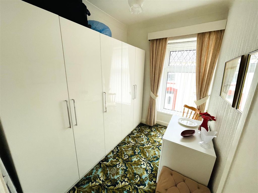 3 bed terraced house for sale in Hick Street, Llanelli SA15, £105,000 Zoopla