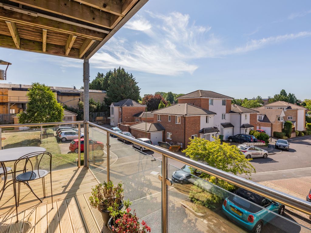 Observer Drive, Watford WD18  