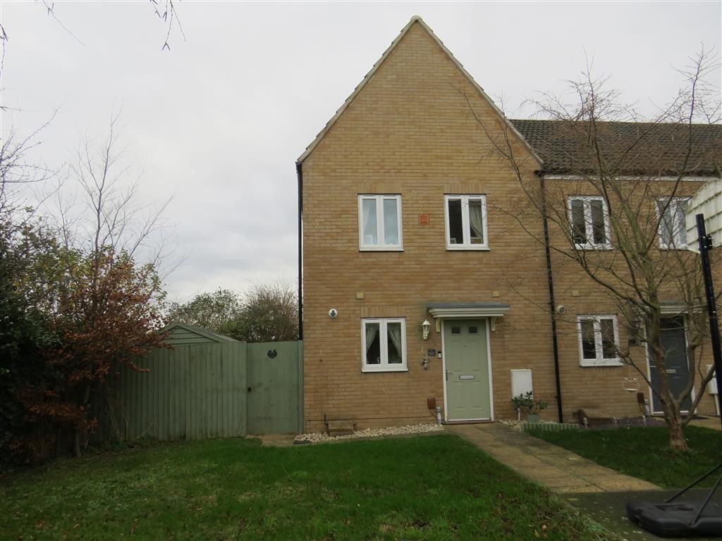 3 bed end terrace house for sale in Mallory Drive, Yaxley, Peterborough