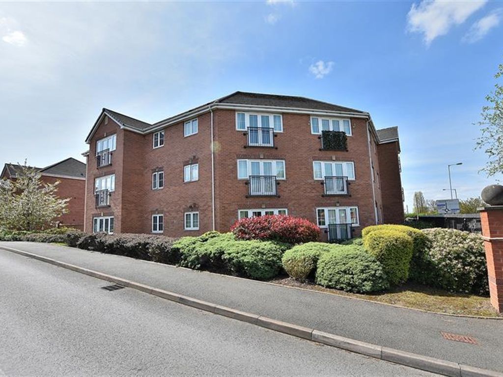 2 bed flat for sale in Squires Grove, Willenhall WV12 Zoopla