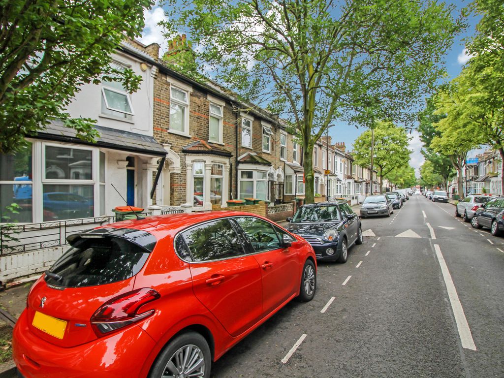 4 bed terraced house to rent in Holbrook Road, London E15 Zoopla