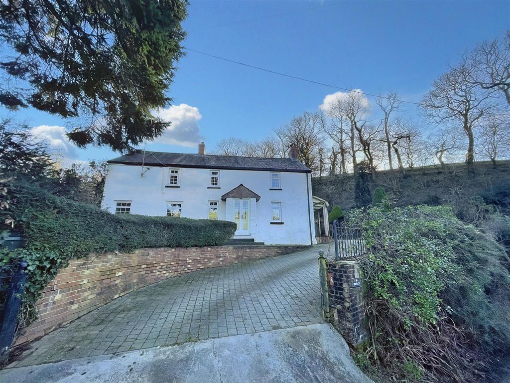 4 bed detached house for sale in Whitemill, Carmarthen SA32, £450,000