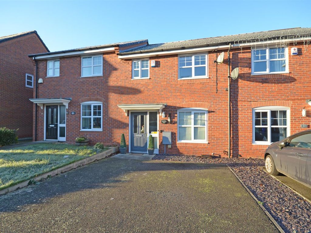 3 bed mews house for sale in Admiral Way, Hyde SK14, £260,000 Zoopla