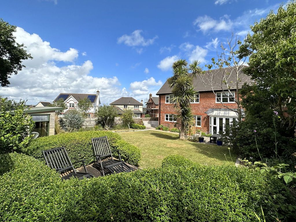 4 bed detached house for sale in Penhale Road, Falmouth TR11, £730,000 Zoopla