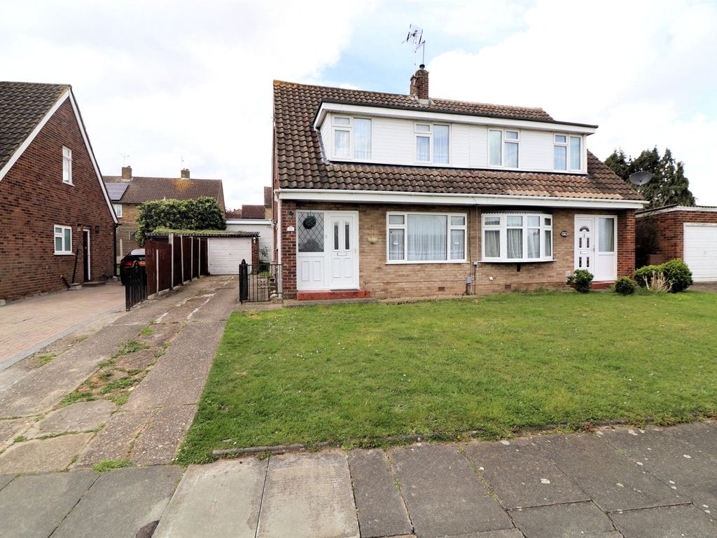 3 bed semidetached house for sale in Wessex Drive, Erith DA8, £375,000 Zoopla