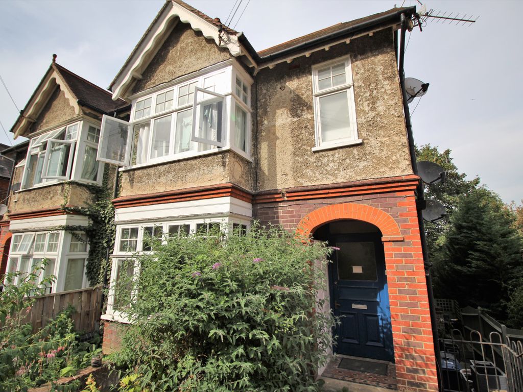 1 bed flat to rent in Croft Road, Godalming GU7, £1,000 pcm Zoopla