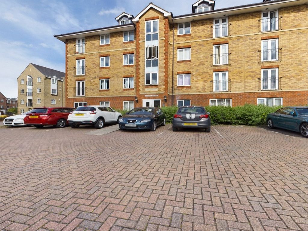 1 bed flat for sale in Henry Bird Way, Southbridge, Northampton NN4, £